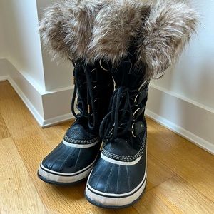 Sorel Women’s Joan of Arctic Boot